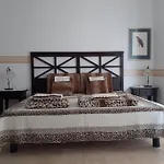 شقة At 