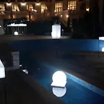 شقة At 